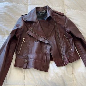 Cropped leather jacket